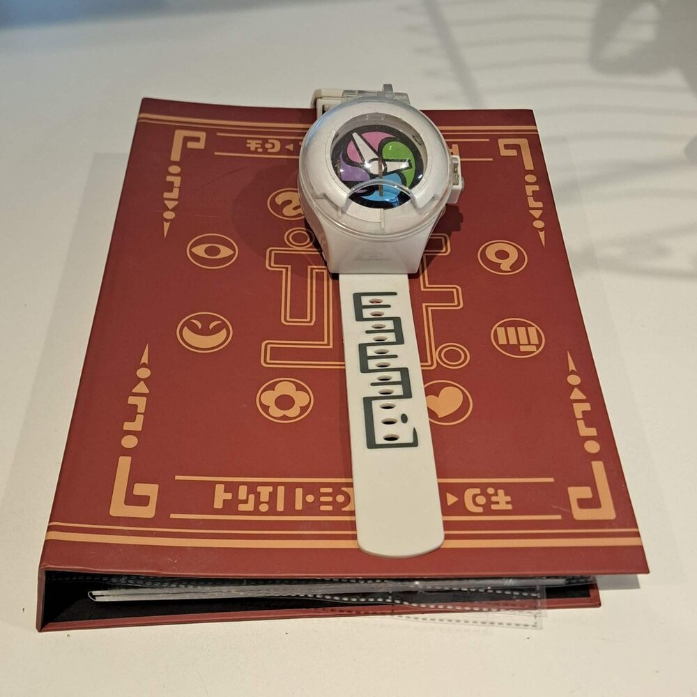 Yo-Kai watch with medallions and collectors album - Picture 1 of 12